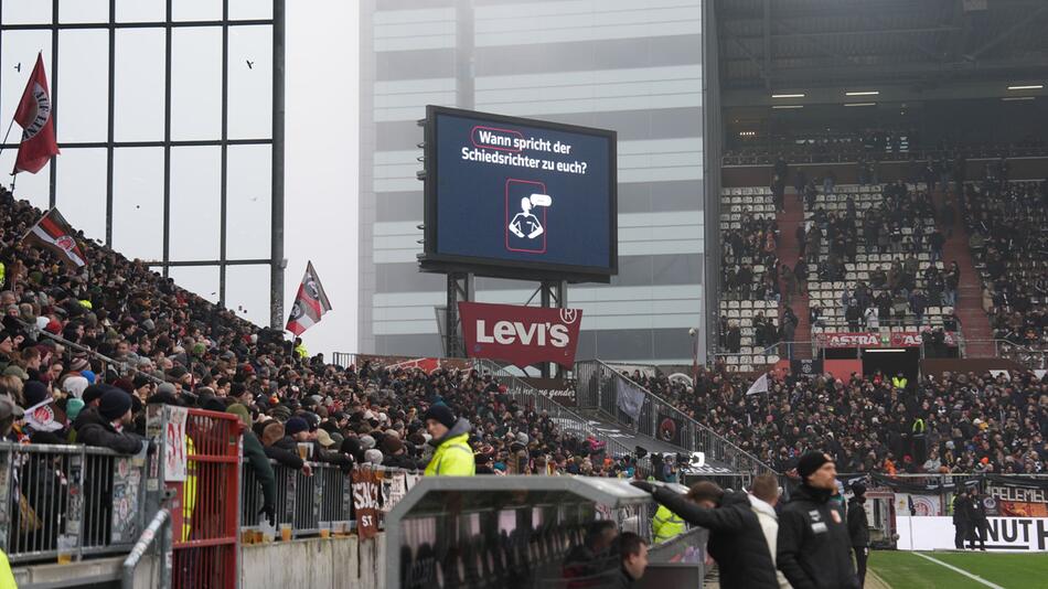 FC St. Pauli - FC Augsburg