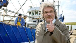 In "Horst Schlämmer sucht das Glück" reist Hape Kerkeling als Horst Schlämmer durch die Republik.