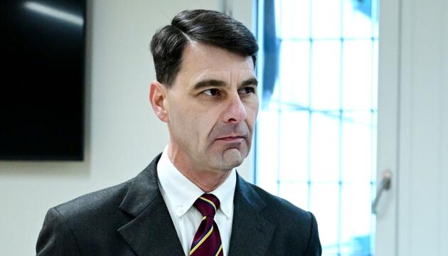 Peterlik zu Prozessbeginn im März