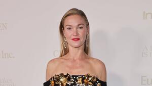 Julia Stiles hat das Publikum und die Jury von "Dancing with the Stars" mit einer Hommage an ...