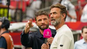 Die TV-Experten Thomas Müller (l.) und Jürgen Klopp