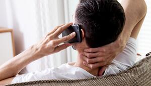 Ein Mann telefoniert