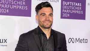 Stefano Zarrella musste abgeschleppt werden. Ihm geht es nach einem Unfall mit dem Auto zum ...