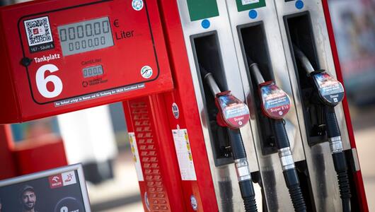 ++ ARCHIVBILD ++ Die Spritpreise schießen immer mehr nach oben