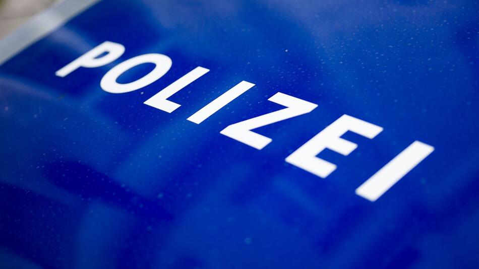 Die Polizei ermittelt nach dem Fenstersturz eines Kindes in Schwechat