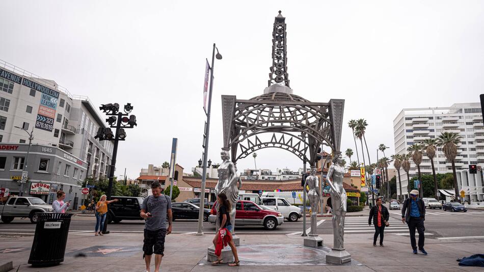 Marilyn-Monroe-Statue