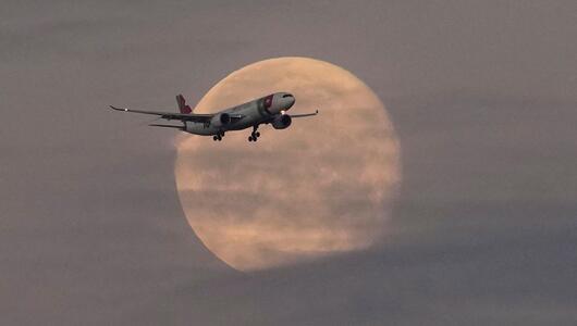 Eine aus Lissabon kommende Maschine wäre nahe des Flughafens Prag beinahe abgestürzt.