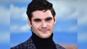 Schauspieler RJ Mitte ist im Alter von 34 Jahren gestorben.