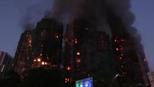 Wohnkomplex in Hongkong in Flammen