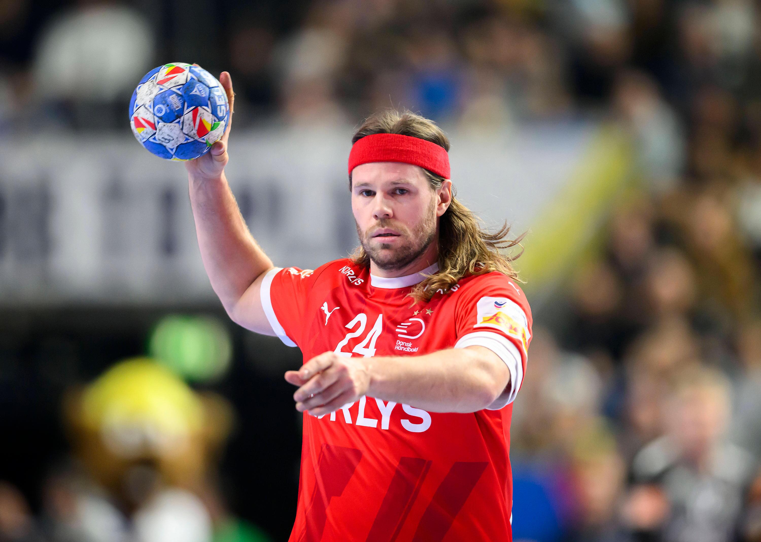 -+Danish+handball+star+Mikkel+Hansen+signs+new+contract+with+Paris+Saint-Germain+Handball%2C+extending+his+stay+in+the+French+capital+until+2024.