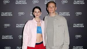 Matthias Schweighöfer und Ruby O. Fee bei der Weltpremiere ihres neuen Films "Brick".