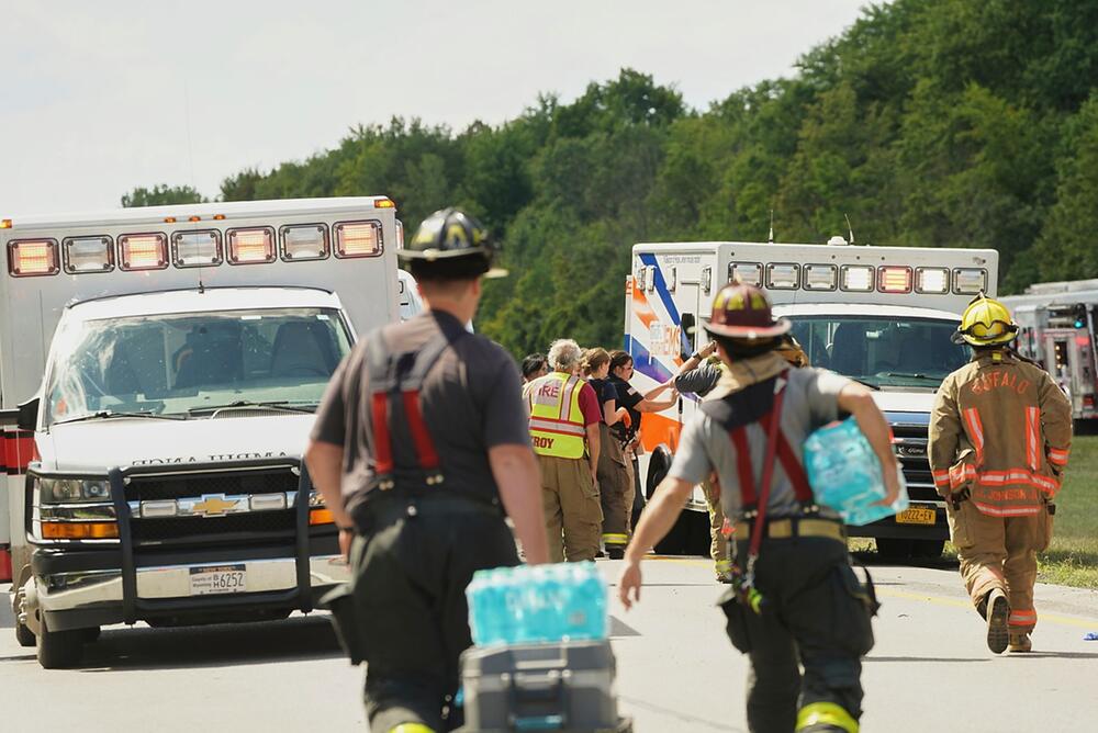 Fünf Tote bei Busunfall in New York