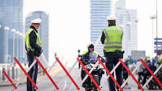 Die Polizei nahm den Marathonläufer fest (Symbolbild)