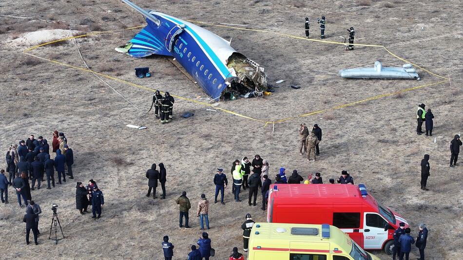 Passagierflugzeug stürzt in Kasachstan ab