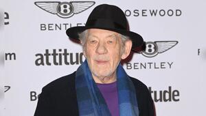 Sir Ian McKellen ist vor zwei Jahren von der Bühne gestürzt. Dennoch möchte er noch weiter arbeiten.