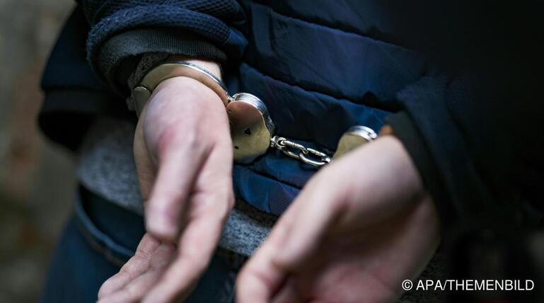 Auch das angeschossene Opfer kam nach dem Spital in Polizeigewahrsam