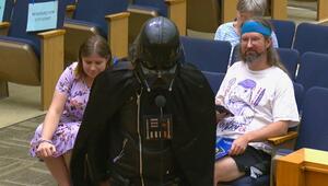 Dunkle Macht im Rathaus: Darth Vader wirbt in San Diego für Überwachungskameras