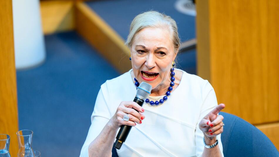 Ex-Außenministerin Ferrero-Waldner fordert "Taten" gegenüber Israel