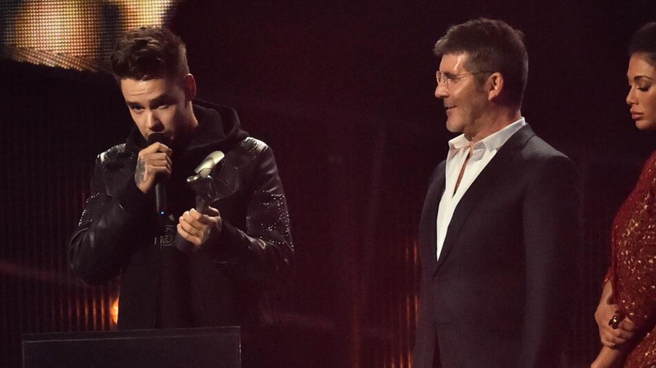 Liam Payne (li.) und Simon Cowell bei den Brit Awards 2017.