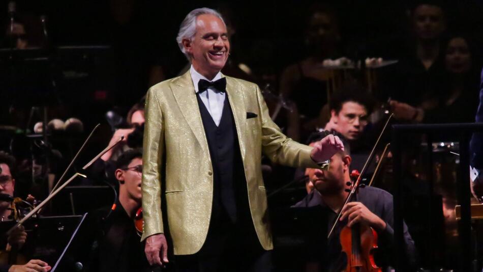 Der Ausnahmetenor Andrea Bocelli feiert in diesem Jahr sein 30-jähriges Bühnenjubiläum.