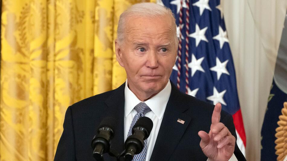 US-Präsident Biden zeichnet Künstlerinnen und Künstler aus