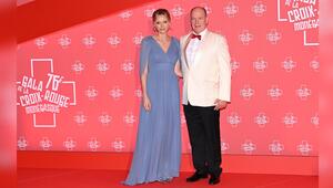 Fürstin Charlène und Fürst Albert zeigten sich beim 76. Rotkreuz-Ball einträchtig.
