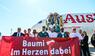 Das ÖFB-Team dachte vor dem Abflug noch an Unglücksrabe Baumgartner