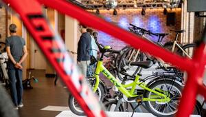 Fahrräder in einem Showroom