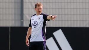 Training Fußball Nationalmannschaft Männer