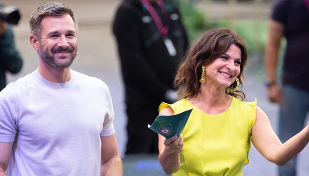 Jochen Schropp und Marlene Lufen führen wie gewohnt durch die neue "Promi Big Brother"-Staffel.