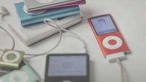 Unterschiedliche iPod-Modelle aus den vergangenen Jahren.