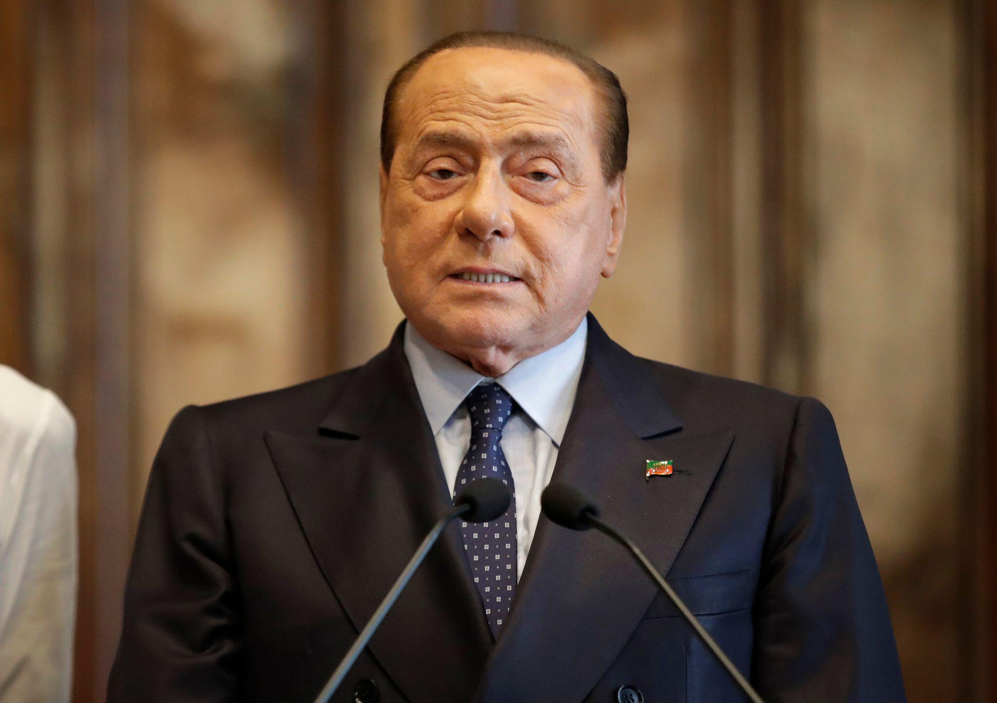 Имя берлускони 7 букв. Сильвио Берлускони 2022. Берлускони 2008. Берлускони 2023. Берлускони мафия.