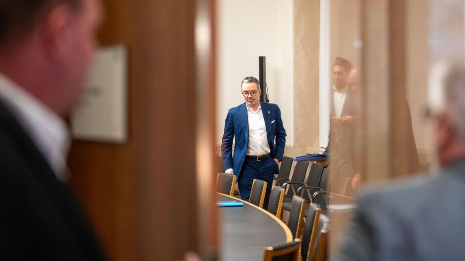 Herbert Kickl vor Beginn der abendlichen Gespräche