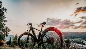 E-Bike ist nicht gleich E-Bike. Je nach Motorleistung gelten juristische Unterschiede.