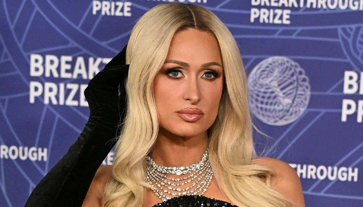 Paris Hilton freut sich über die Schließung ihrer ehemaligen Schule.