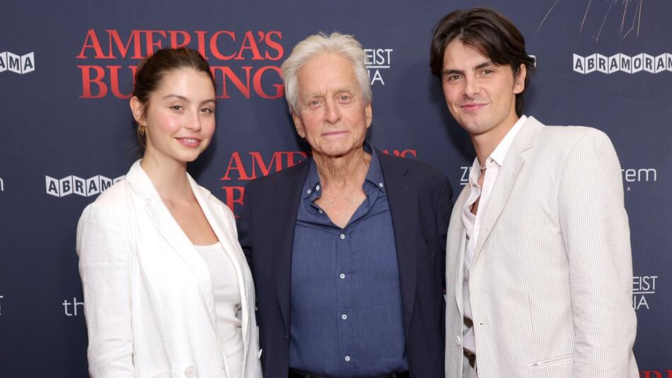 Mit Catherine Zeta-Jones hat Michael Douglas zwei Kinder: Dylan und Carys.