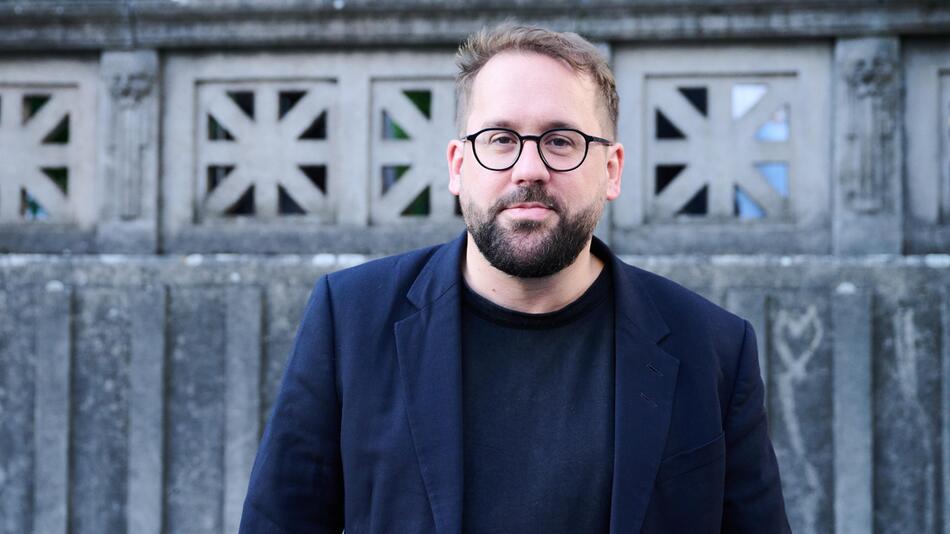 Paul Ronzheimer, Podcast, soziale Medien