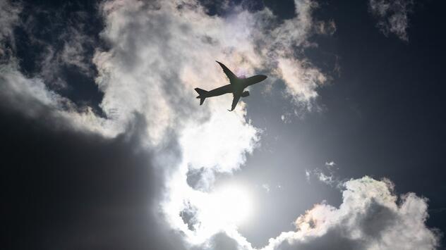 Lufthansa-Flug wegen brennender Powerbank umgeleitet