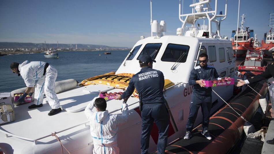 Flüchtlingsschiff «Sea Watch» vor Küste von Sizilien