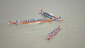 Kollisionen auf dem Wasser: Drachenboote krachen bei Rennen in China zusammen