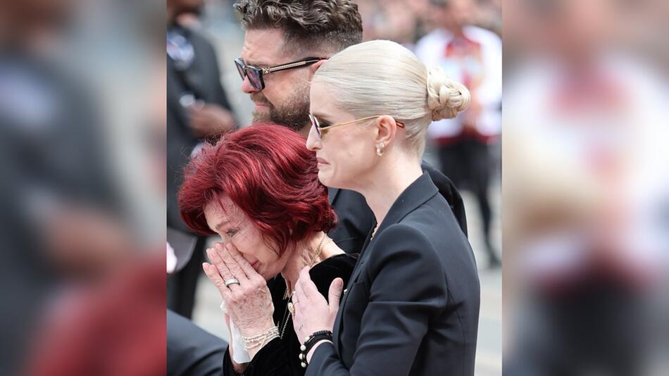 Sharon Osbourne (l.) mit ihren Kindern Kelly und Jack.