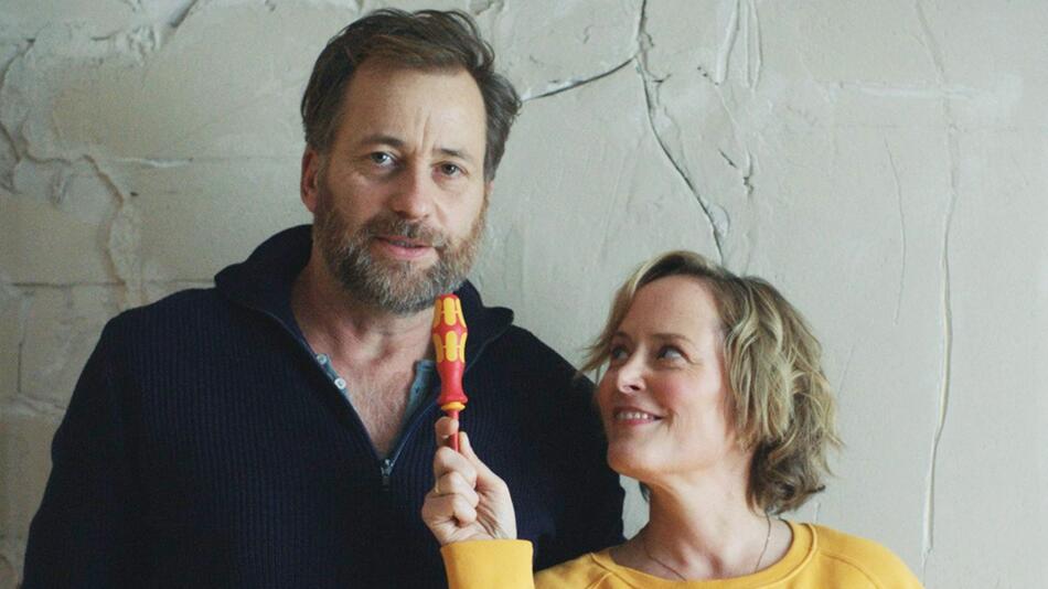 Christian Erdmann und Silke Bodenbender als ungleiches Ehepaar in der Familienkomödie "Ein ganz ...
