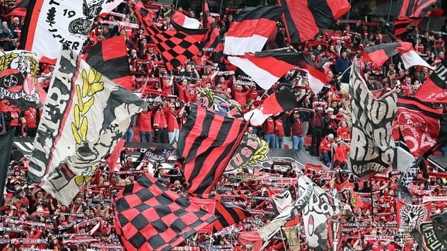 Fans von Bayer Leverkusen
