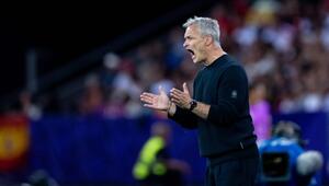Christian Wück treibt sein Team lautstark an.