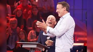 Wotan Wilke Möhring in ungewohnter Umgebung: Als Teamkapitän bei "Wer weiß denn sowas?" mit ...