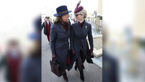 Praktisch im Partnerlook beim Pferderennen: Carole Middleton und Zara Tindall.