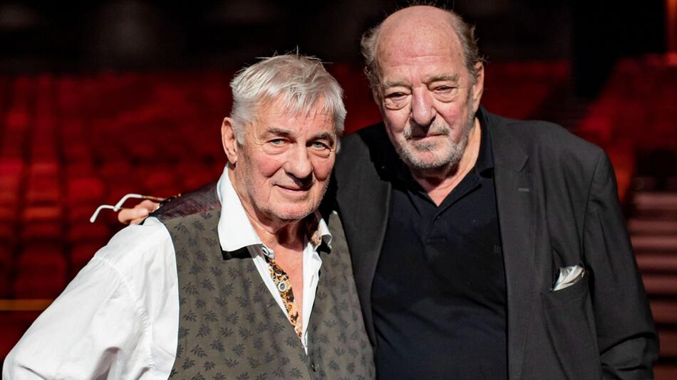 Heinz Hoenig (l.) fällt krankheitsbedingt für Ralph Siegels (r.) Musical "Ein bisschen Frieden" aus.