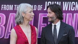 Erstmals schritten Keanu Reeves und Alexandra Grant 2019 gemeinsam über einen roten Teppich.