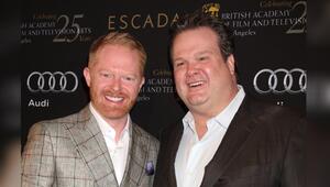 Jesse Tyler Ferguson und Eric Stonestreet hatten sicher einiges zu lachen am "Modern Family"-Set.