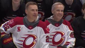 Politik auf glattem Eis: "Erst die Rückhand, dann die Weltprobleme"